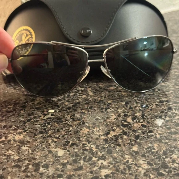 Ray-Ban Black Aviator Sunglasses with Case - Picture 2 of 5
